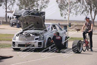 media/Oct-19-2025-Speed Ventures (Sun) [[a6e7fe67be]]/Around the Pits/